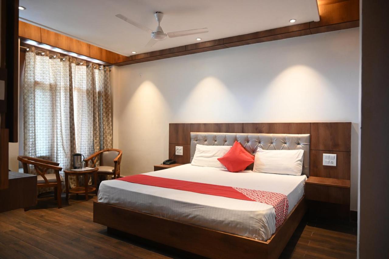 Apple Blossom Hotel Manali  Exterior photo
