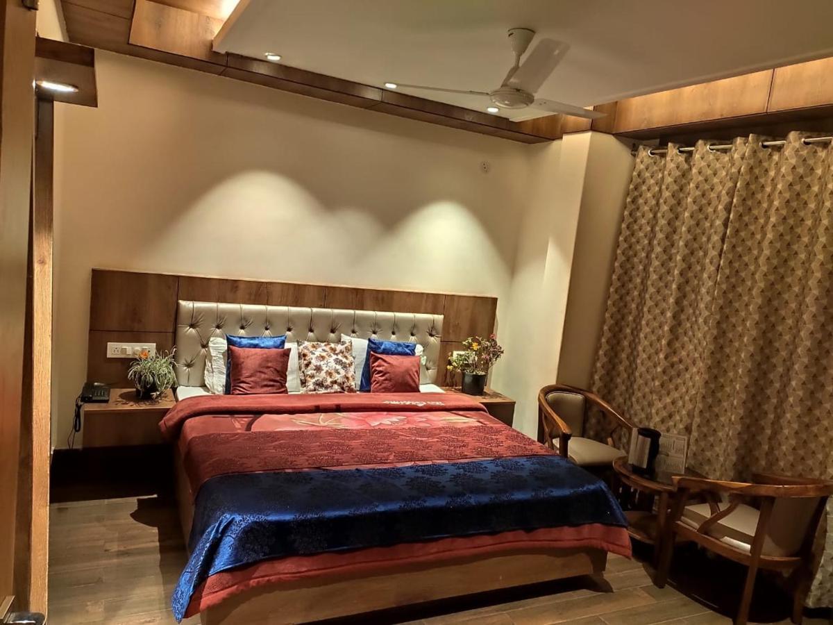 Apple Blossom Hotel Manali  Exterior photo