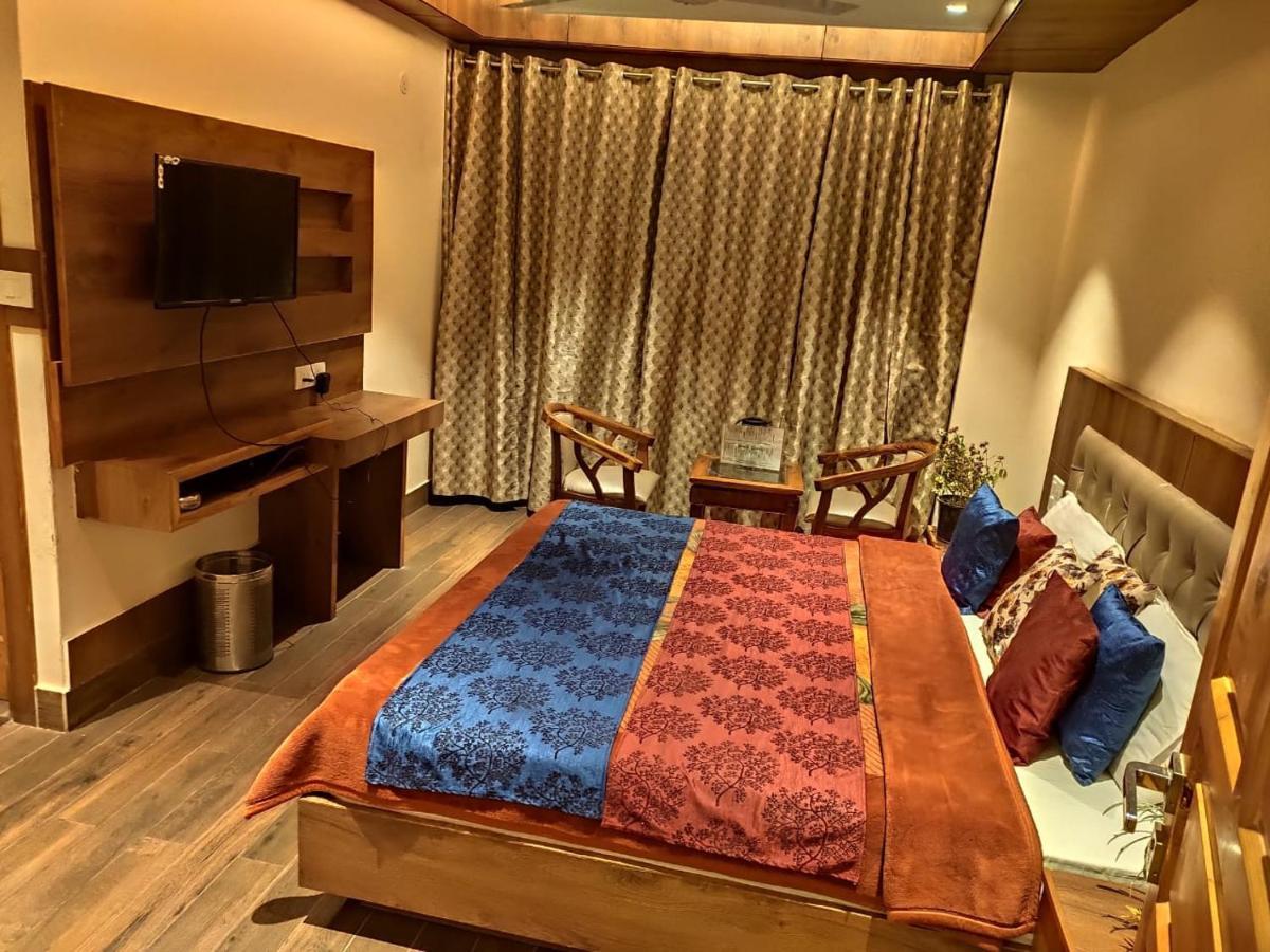 Apple Blossom Hotel Manali  Exterior photo