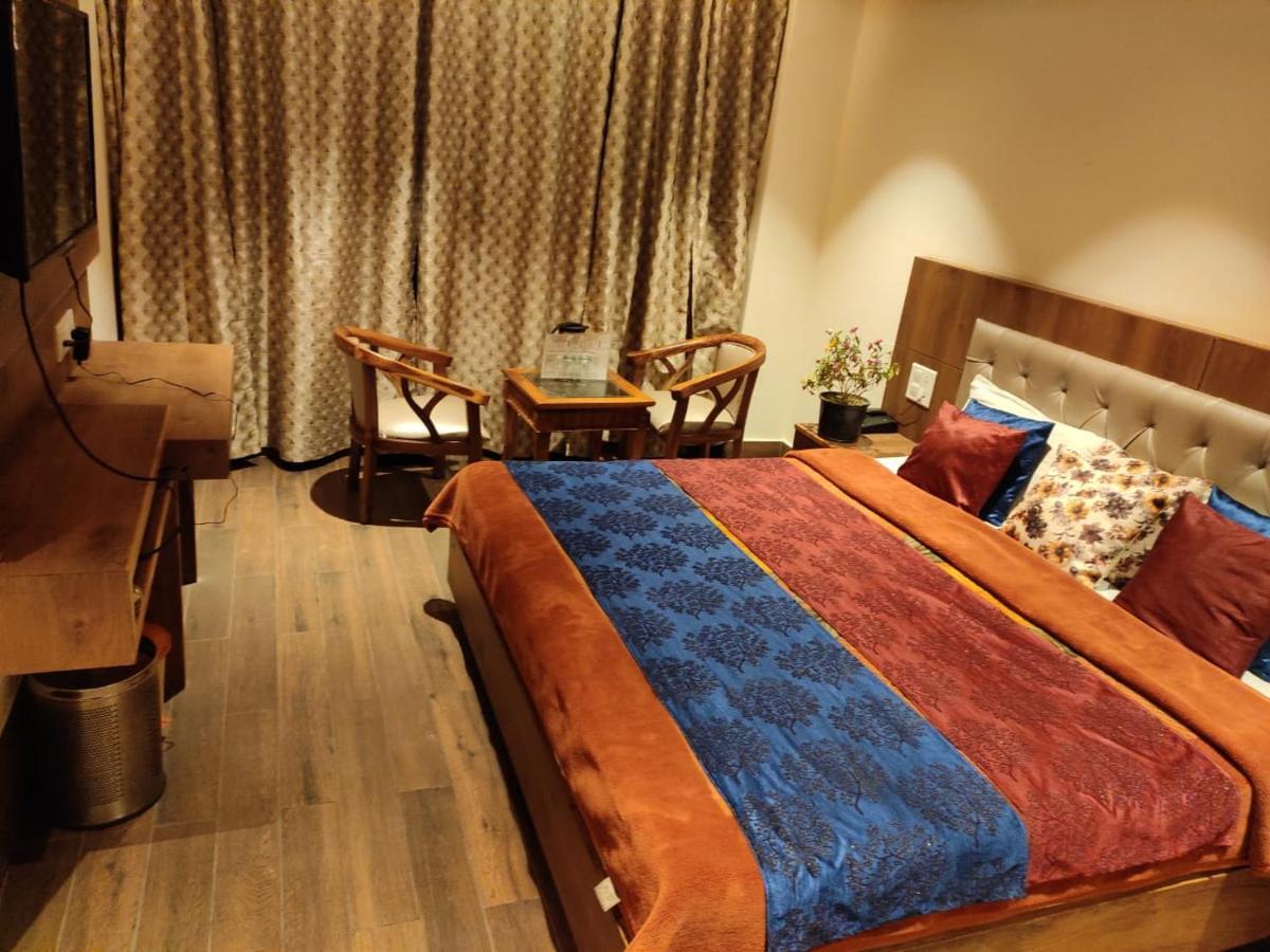Apple Blossom Hotel Manali  Exterior photo