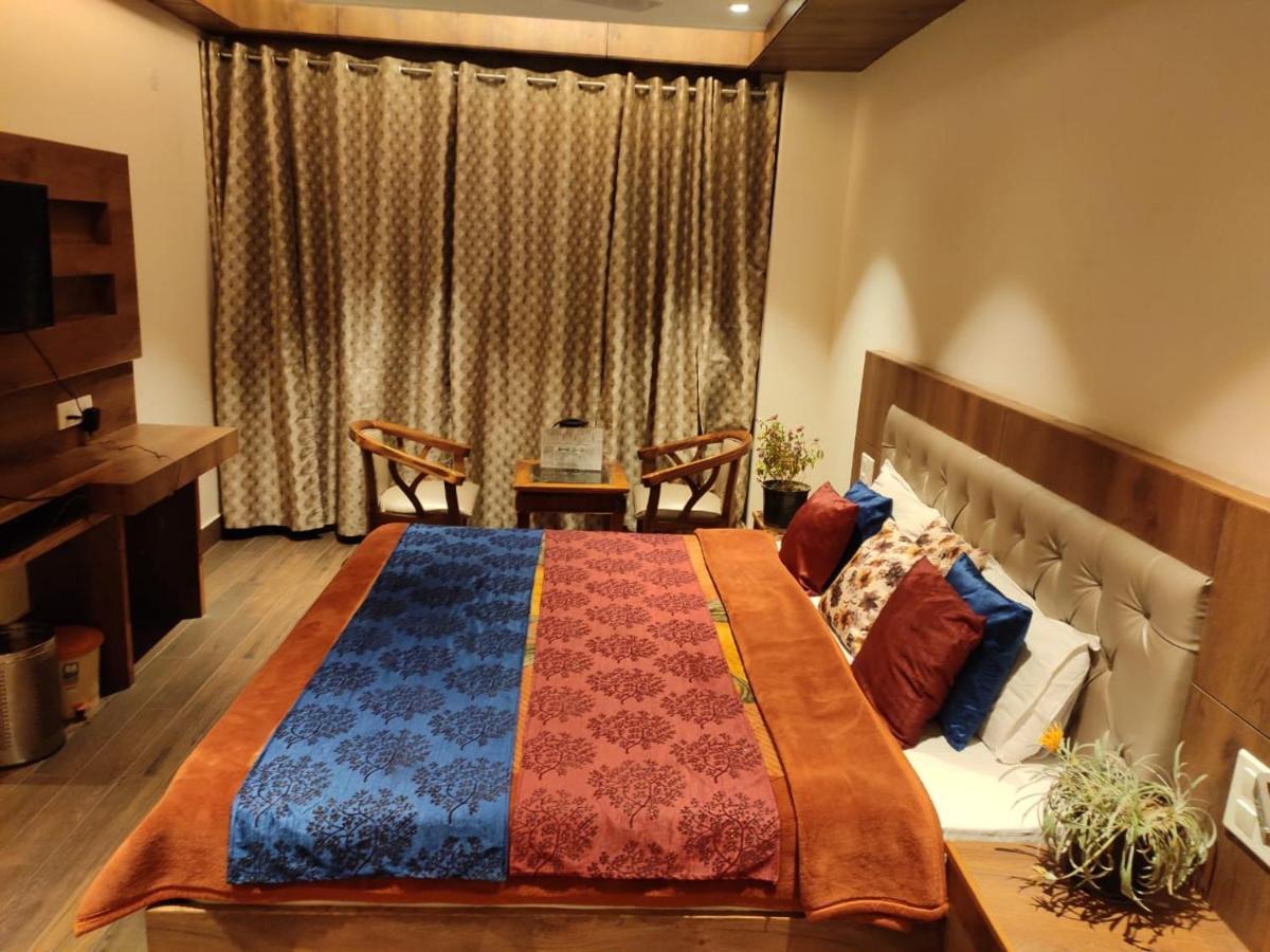 Apple Blossom Hotel Manali  Exterior photo